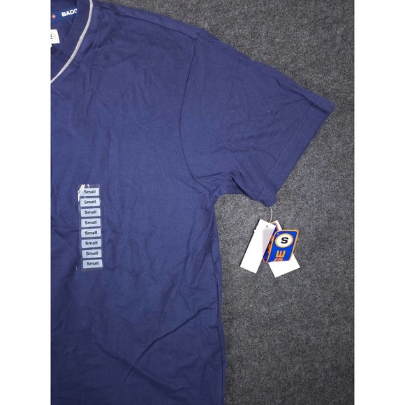 Badge Shirt Mens Small S Stretch Blue Regular Short Sleeve V Neck Y2K NWT A2 - Picture 4 of 11